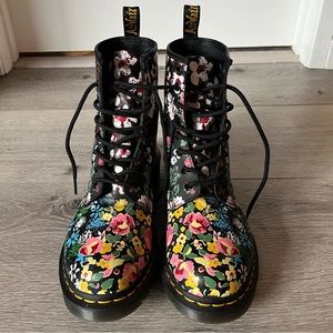 Dr. Martens AirWair Pascal Floral Mashup